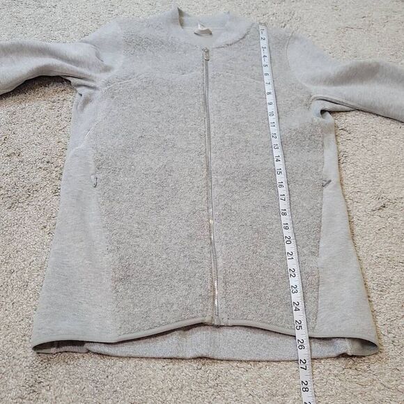 Lululemon Women's Stand Out Sherpa Fleece Jacket Heathered Grey Size 4 - Picture 8 of 9